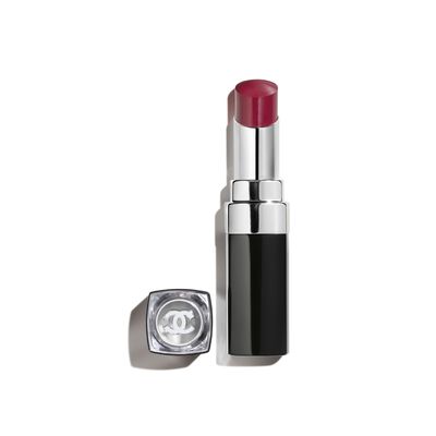 LA BARRA DE LABIOS HIDRATANTE Y REPULPADORA DE LARGA DURACIÓN. COLOR Y BRILLO INTENSOS.